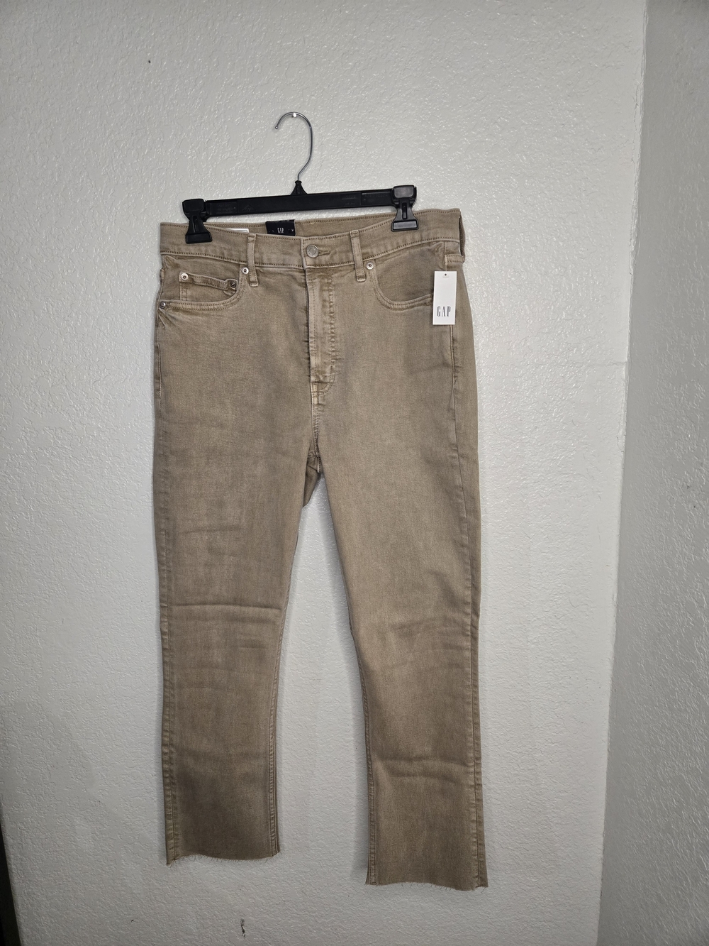 GAP Straight-Leg Jeans in Light Taupe